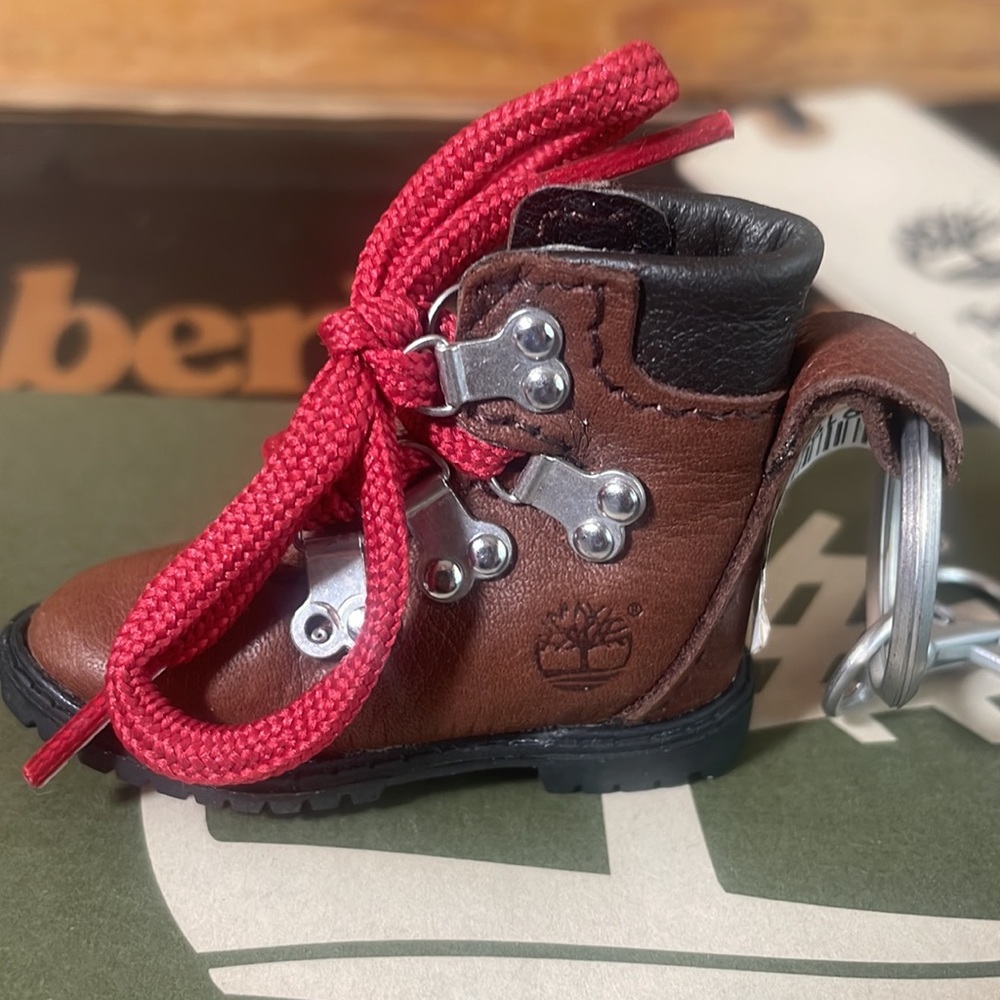 Boot Keychain - Picture 3 of 5